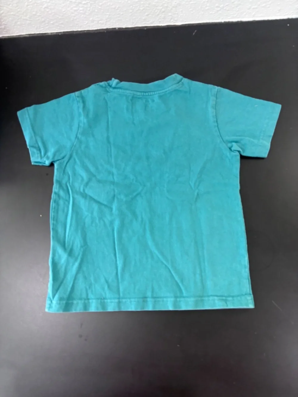 Gymboree boys 4 pc Island Tiki outfits 2T shorts and tees